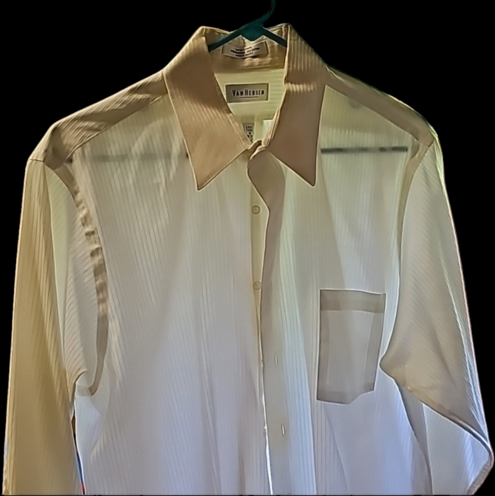 Van Heusen Satin Stripe - 16-34/35(Large) 70/30 Poly/Cotton